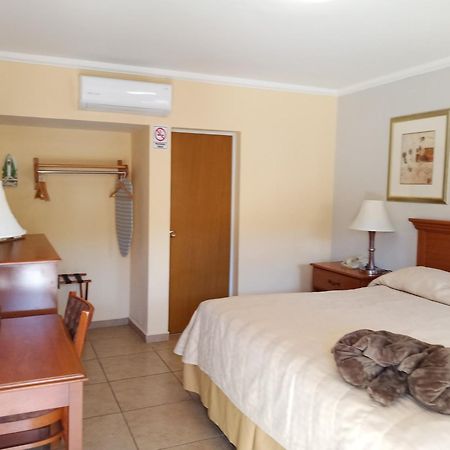 Hotel Posada Del Desierto Heroica Caborca Habitación foto